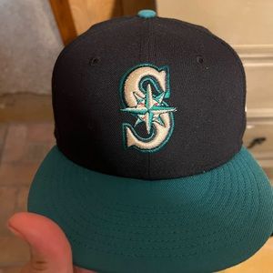 Fitted Hats, Used.. Size: 7 1/4